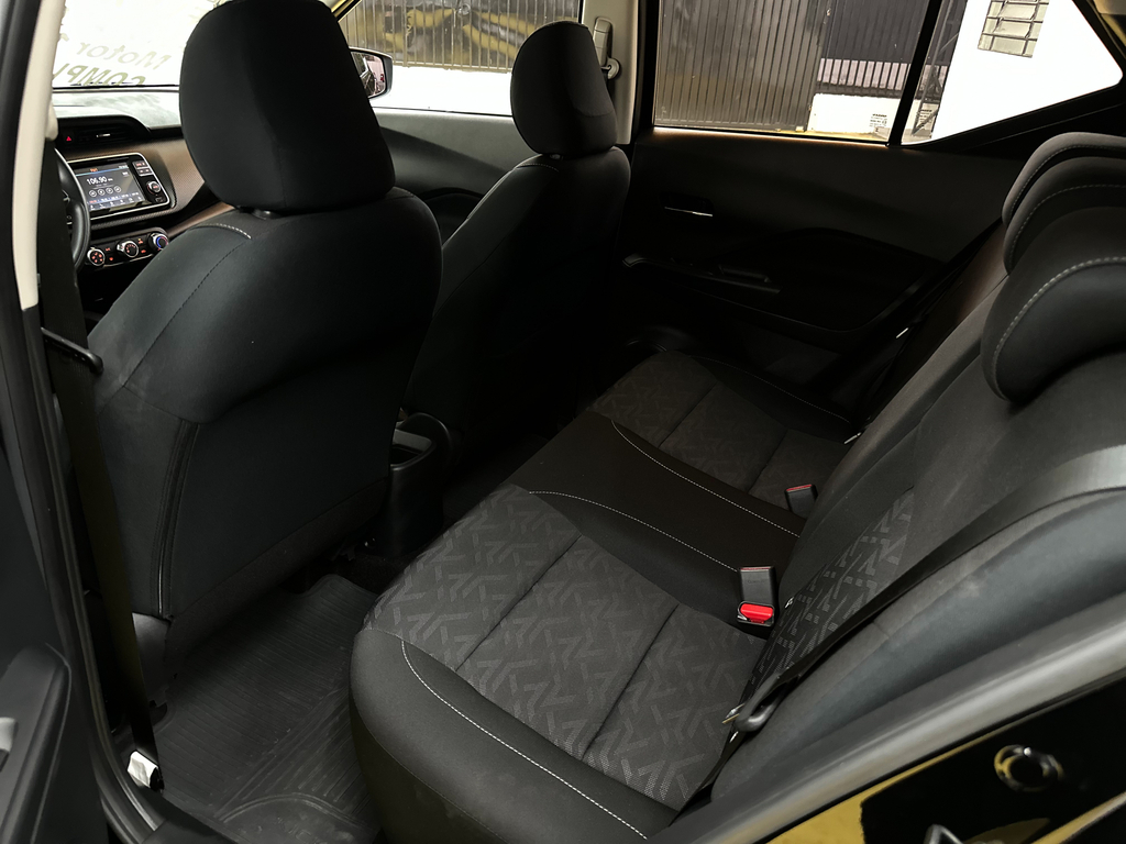 Nissan Kicks Preto