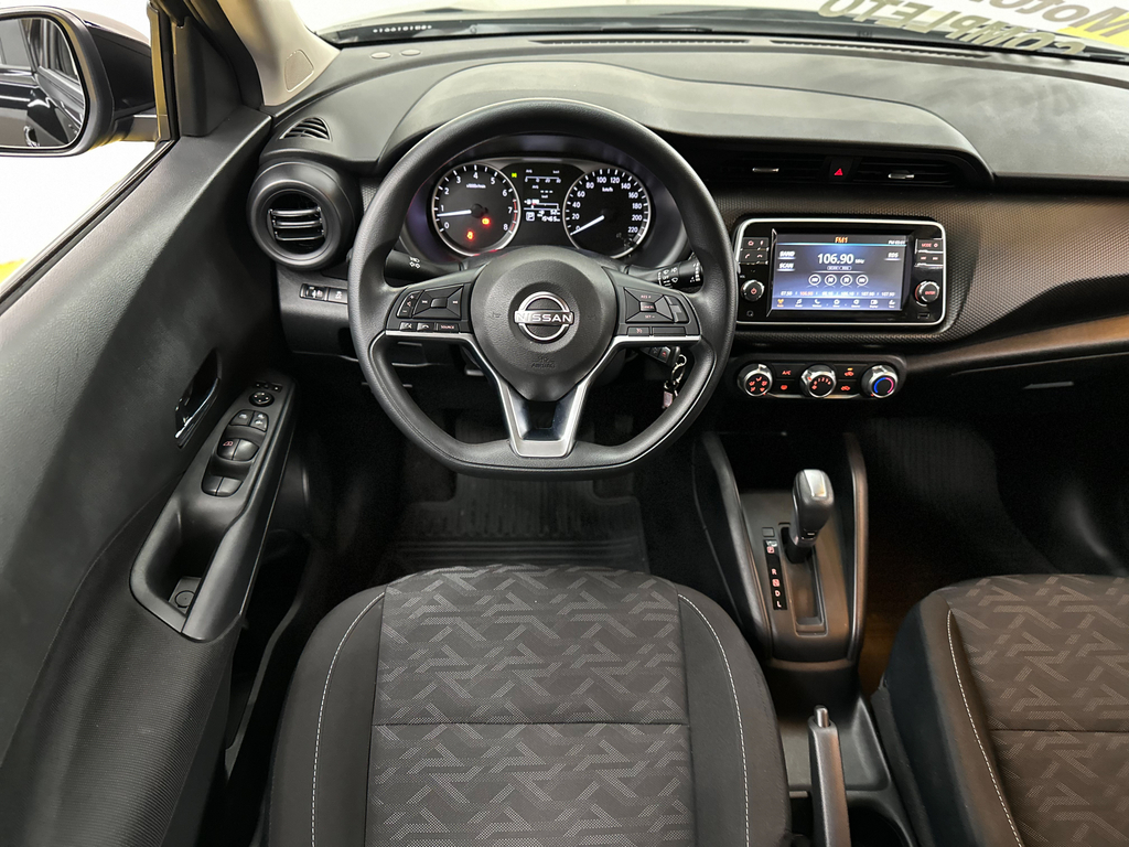 Nissan Kicks Preto