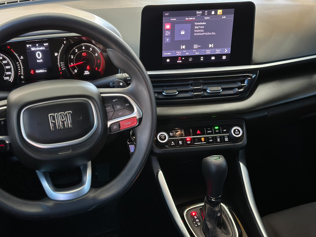 Fiat FASTBACK Preto