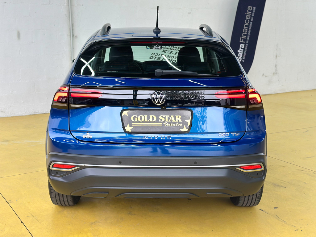 Volkswagen Nivus Azul