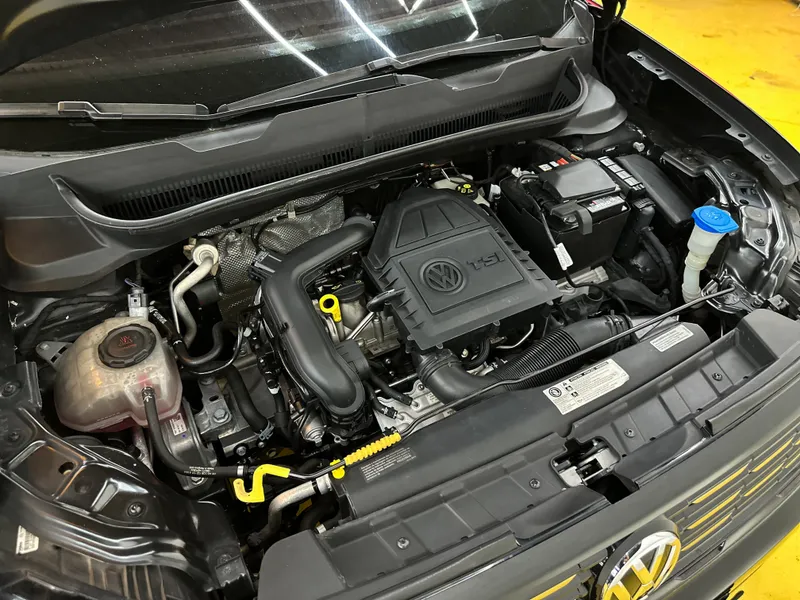 Volkswagen T-Cross Preto