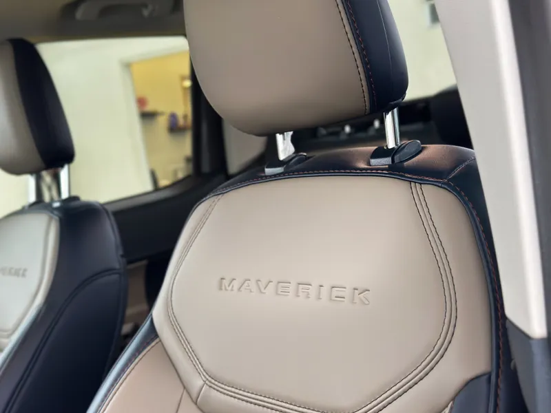 Ford Maverick Cinza