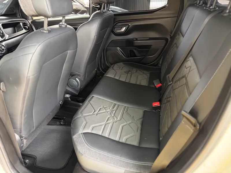 Fiat Strada Branco