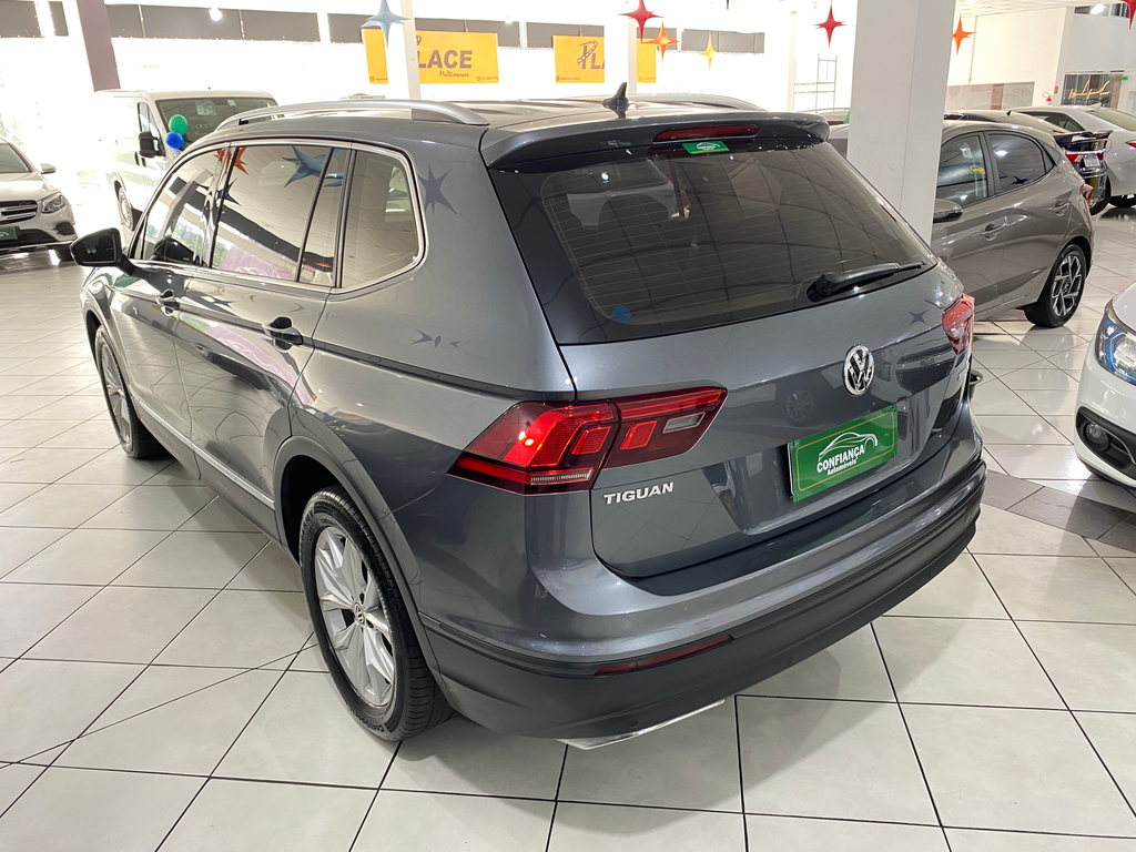 Volkswagen Tiguan Cinza
