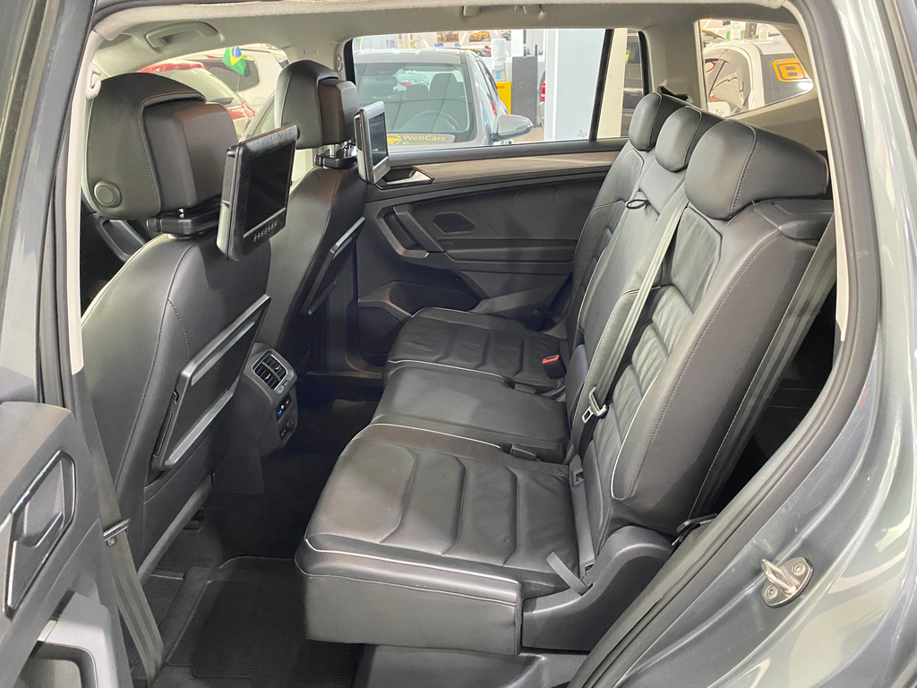 Volkswagen Tiguan Cinza