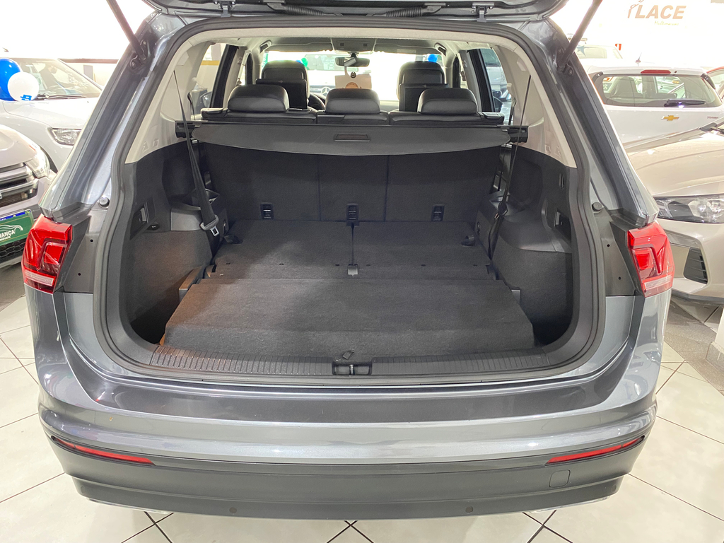Volkswagen Tiguan Cinza
