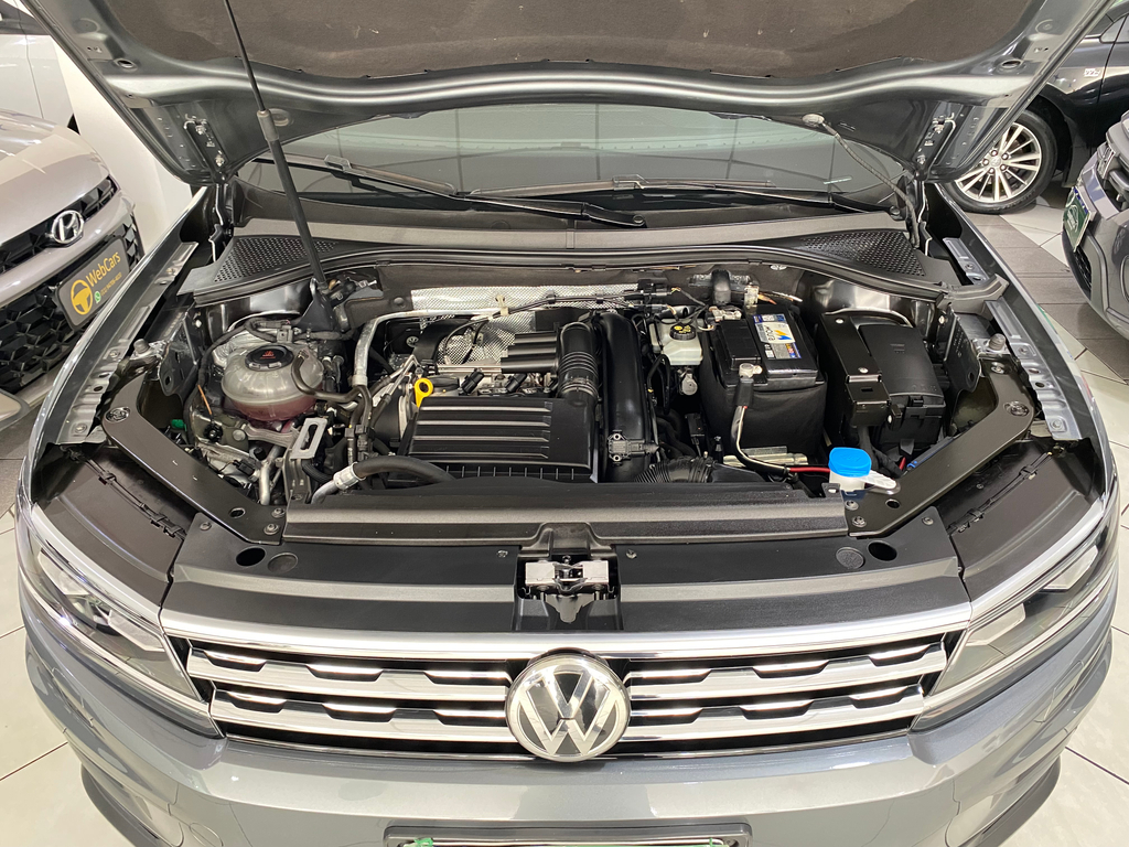 Volkswagen Tiguan Cinza