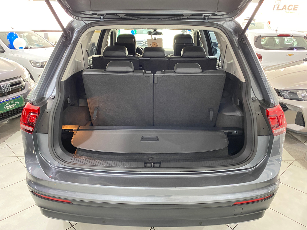 Volkswagen Tiguan Cinza