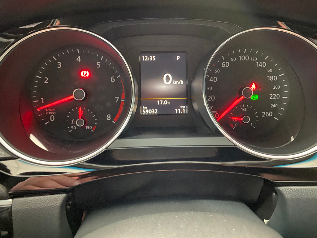 Volkswagen Jetta Preto