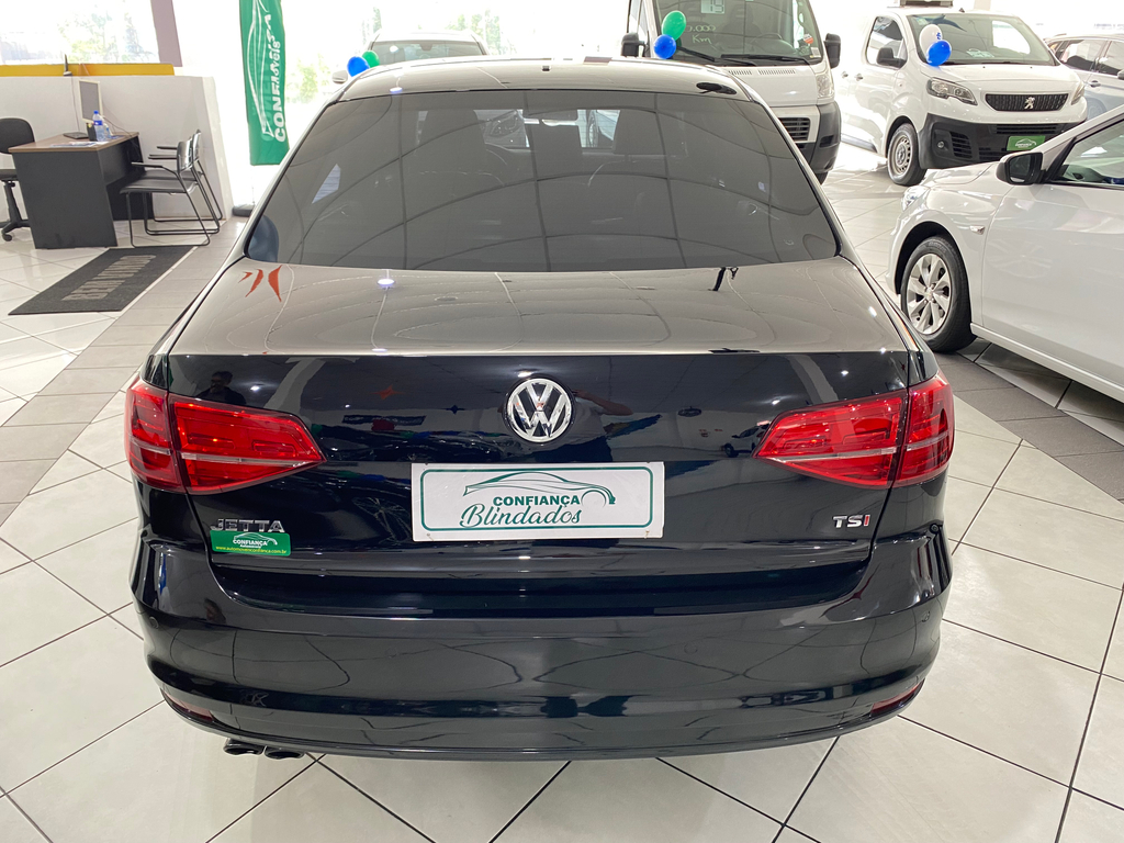 Volkswagen Jetta Preto