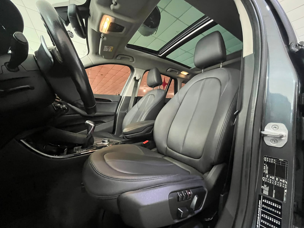 BMW X1 Cinza