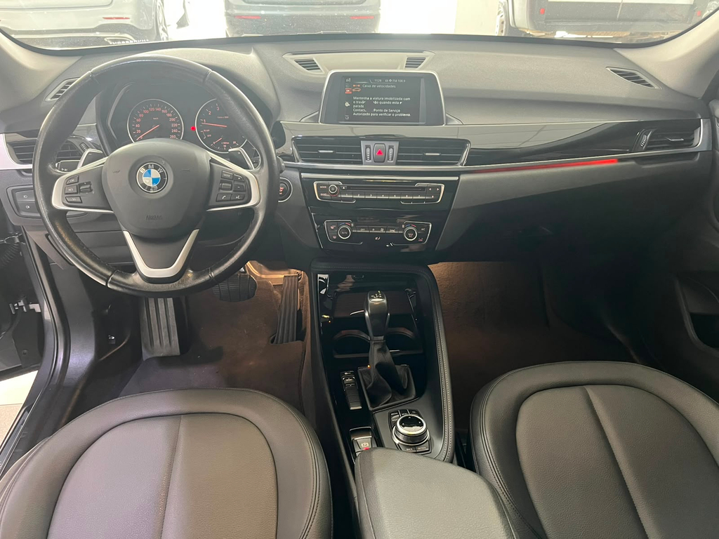 BMW X1 Cinza