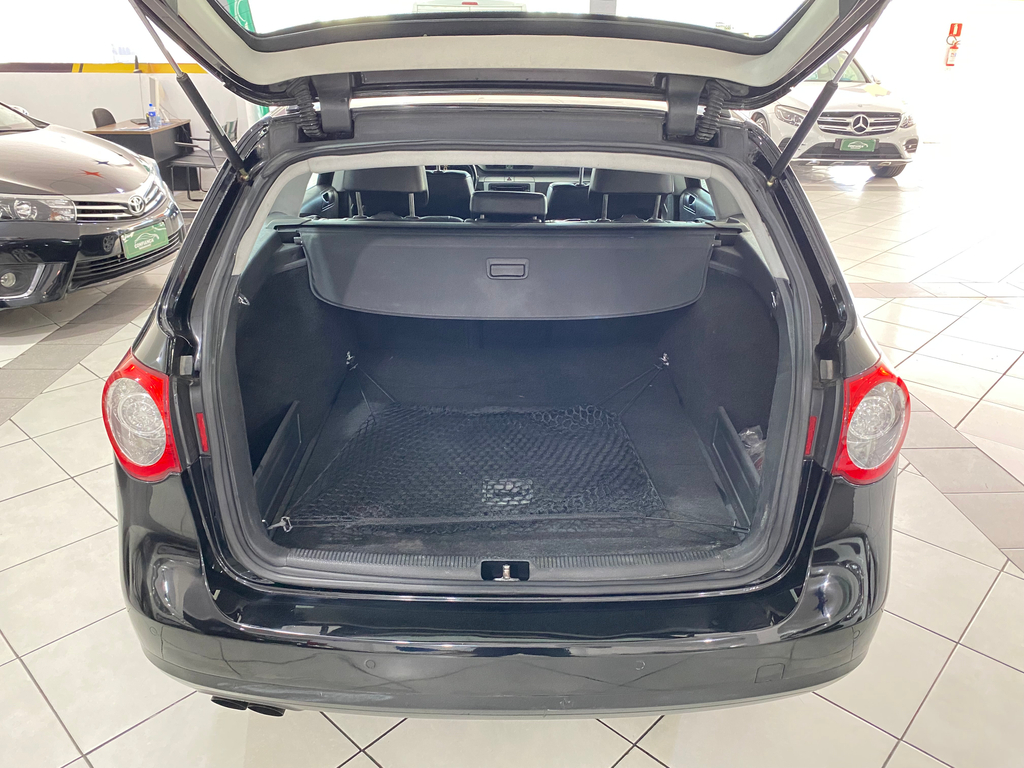 Volkswagen Passat Variant Preto
