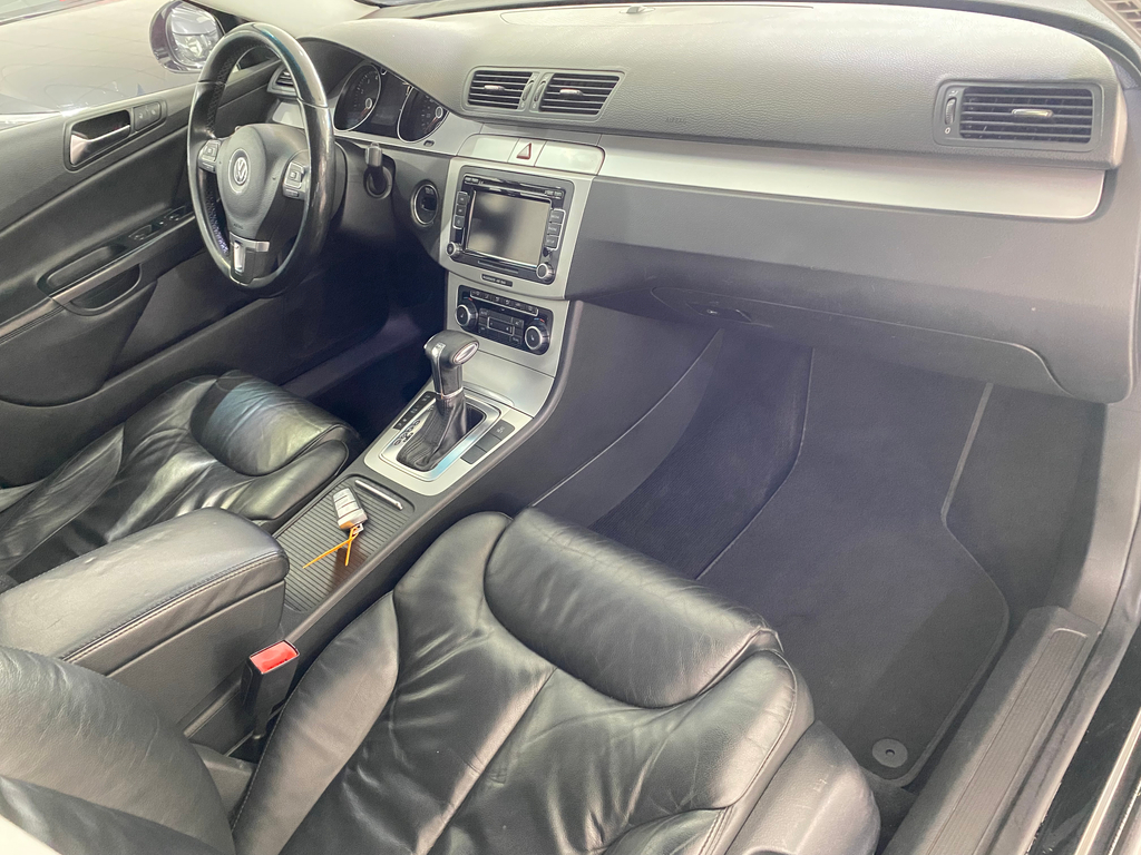 Volkswagen Passat Variant Preto