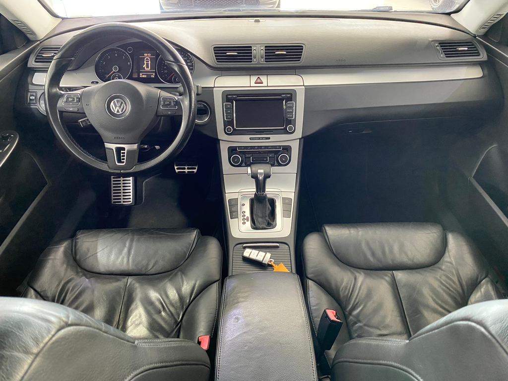 Volkswagen Passat Variant Preto