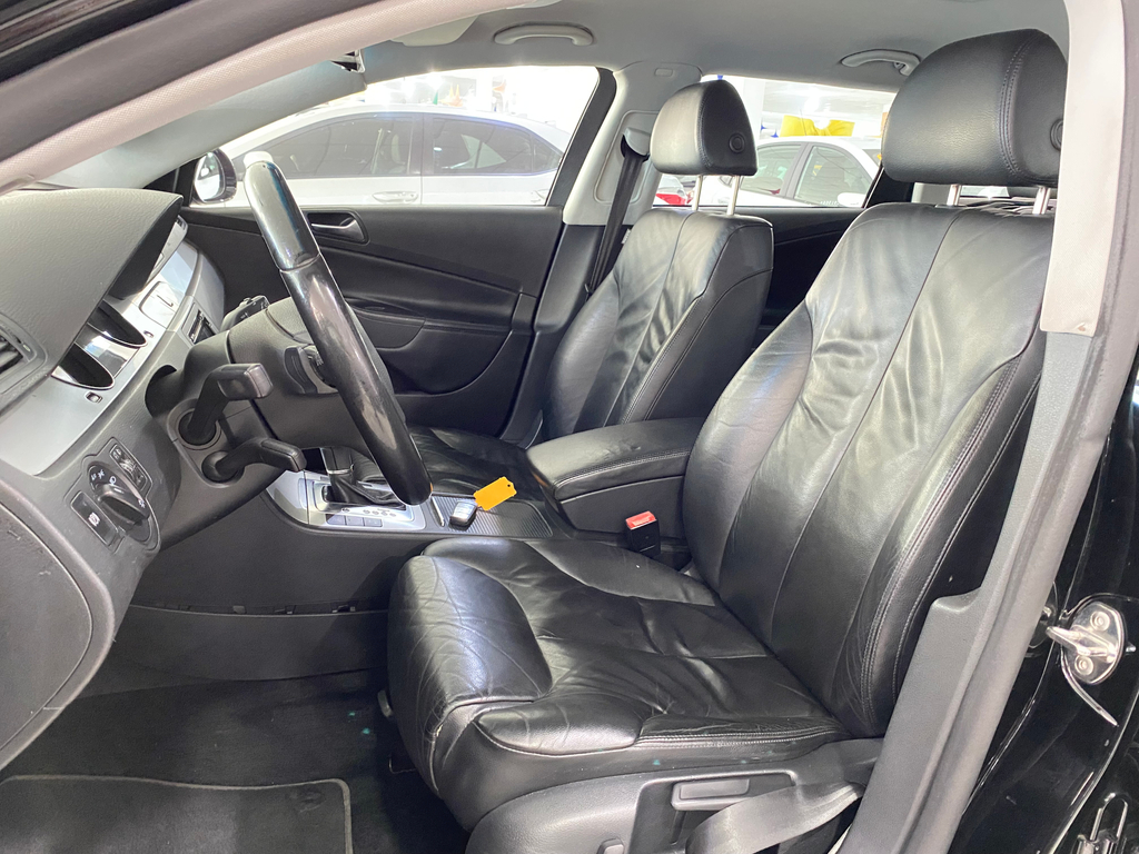 Volkswagen Passat Variant Preto