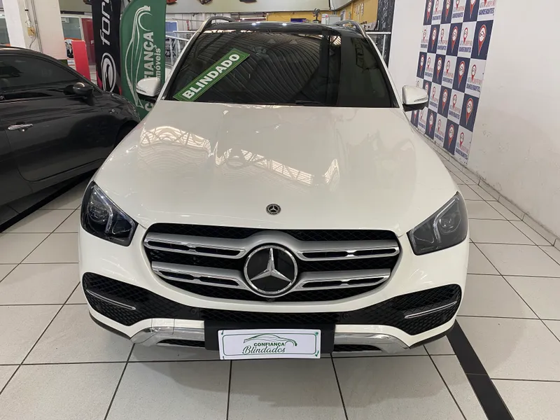 Mercedes Benz GLE-400 Branco