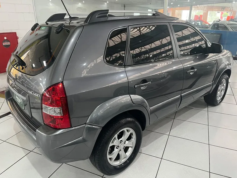 Hyundai Tucson Cinza