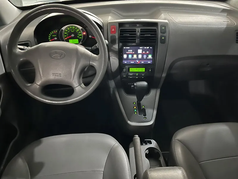 Hyundai Tucson Cinza