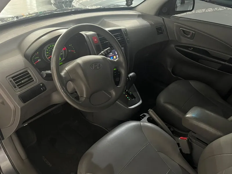 Hyundai Tucson Cinza