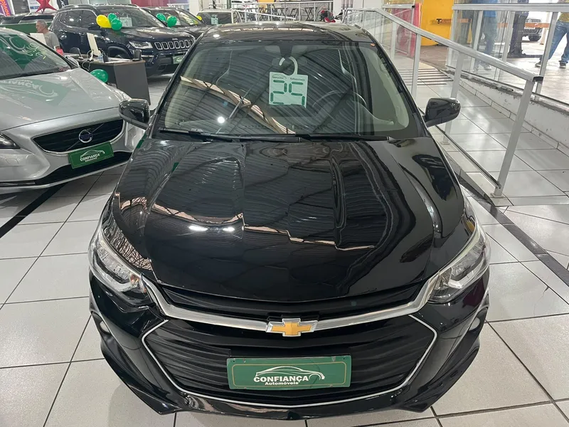 Chevrolet Onix Sedan Preto