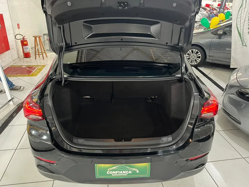 Chevrolet Onix Sedan Preto