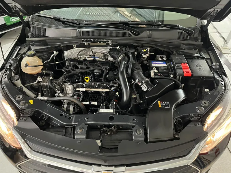 Chevrolet Onix Sedan Preto