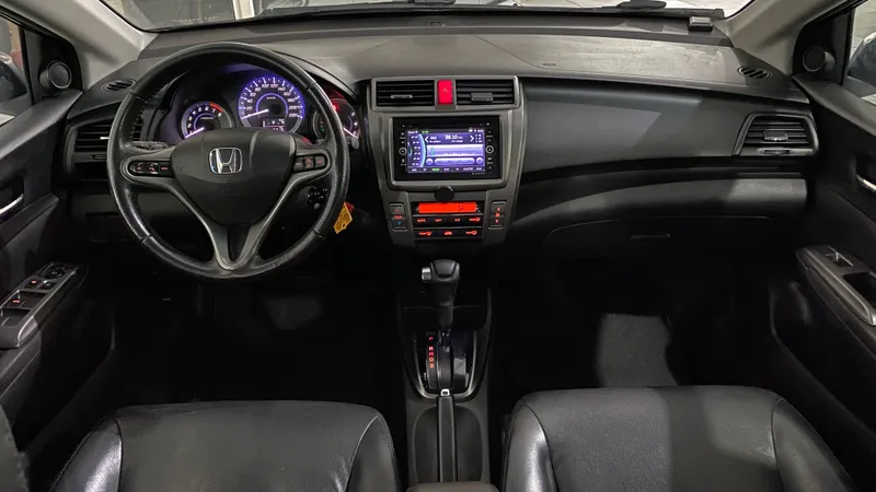 Honda City Cinza