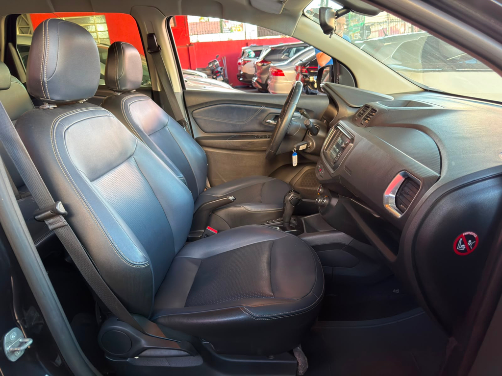 Chevrolet Spin Preto