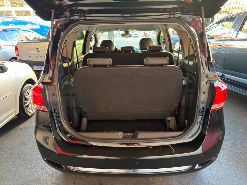 Chevrolet Spin Preto