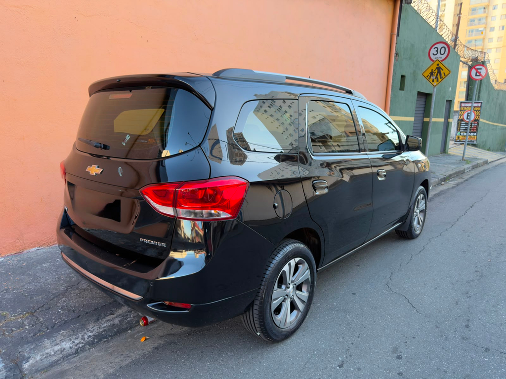 Chevrolet Spin Preto