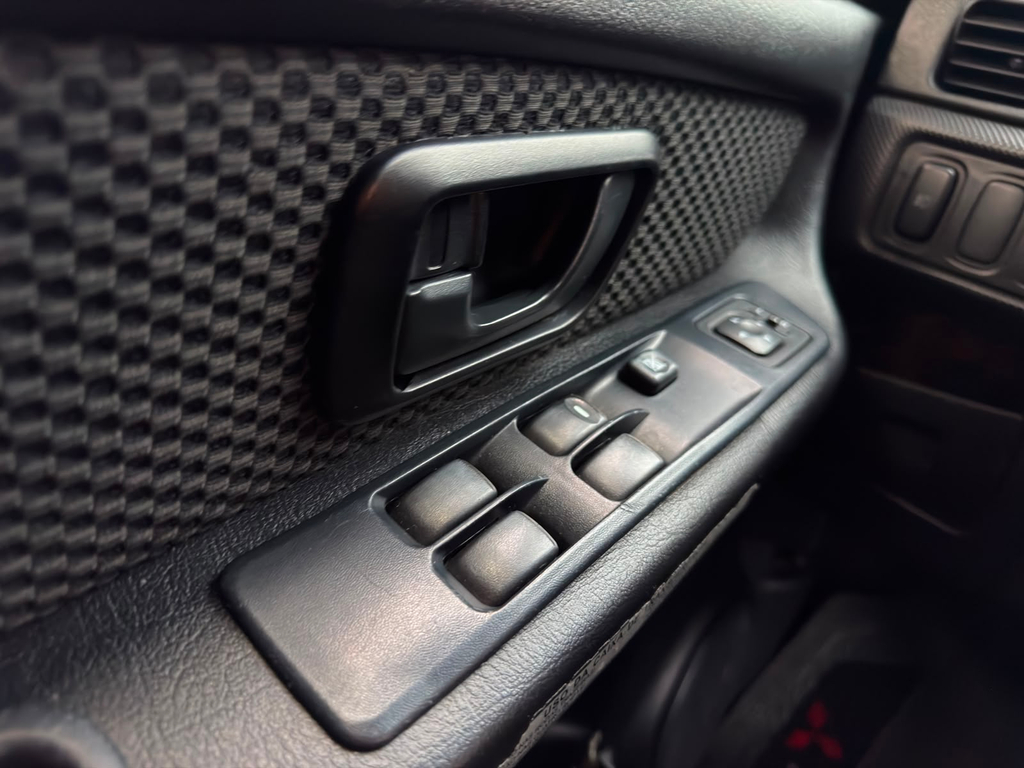 Mitsubishi Pajero TR4 Preto