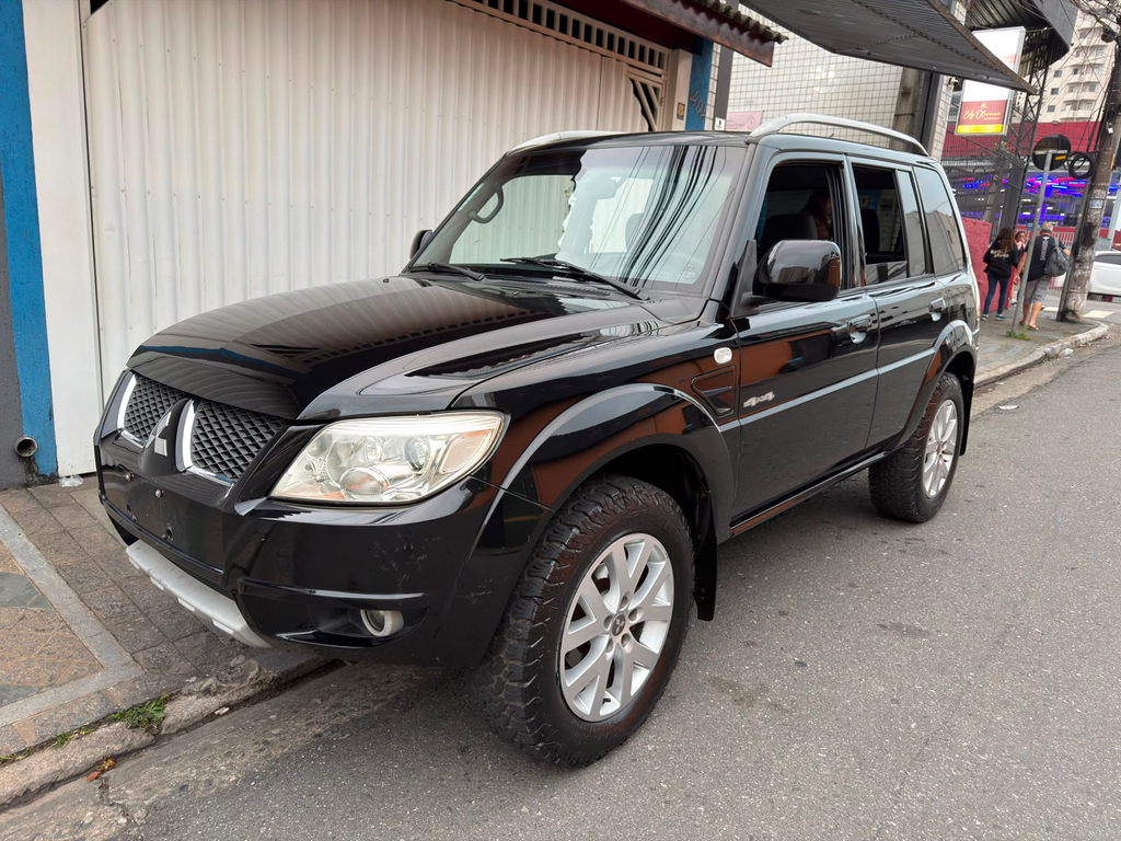 Mitsubishi Pajero TR4 Preto