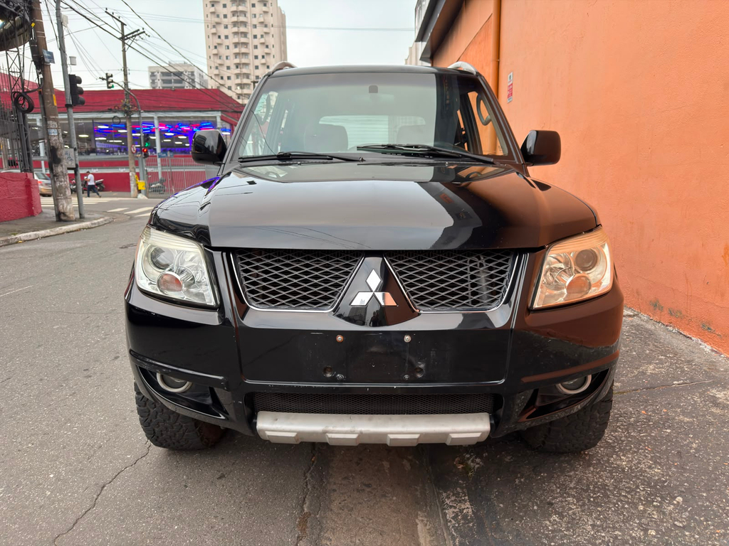 Mitsubishi Pajero TR4 Preto