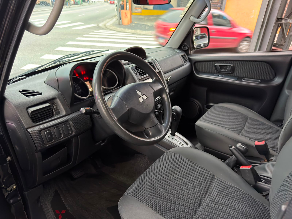 Mitsubishi Pajero TR4 Preto