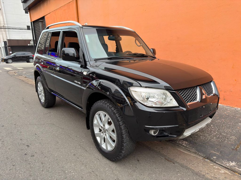 Mitsubishi Pajero TR4 Preto