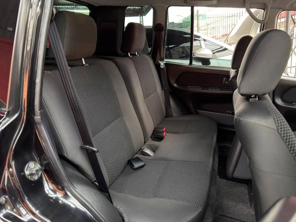 Mitsubishi Pajero TR4 Preto