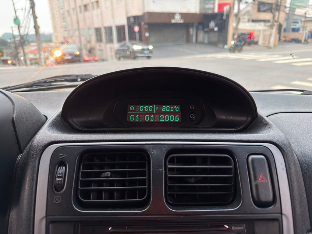 Mitsubishi Pajero TR4 Preto