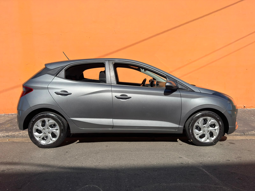 Hyundai HB20 Cinza