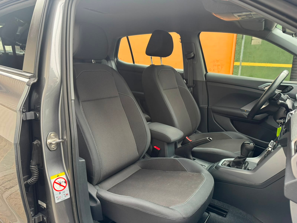 Volkswagen T-Cross Cinza