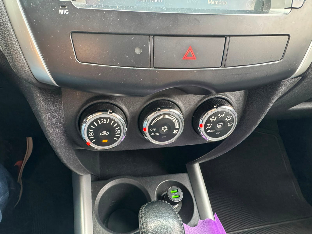 Mitsubishi ASX Branco