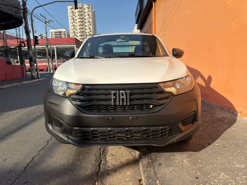 Fiat Strada Branco