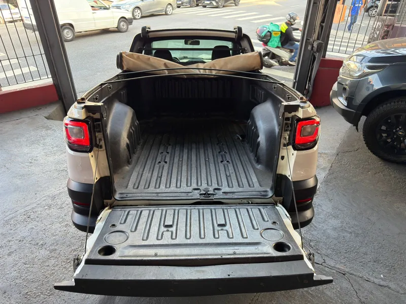 Fiat Strada Branco