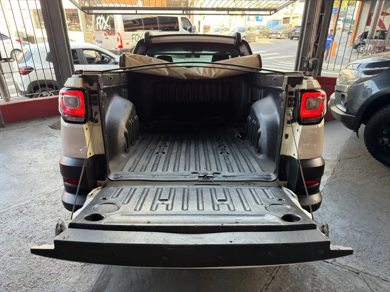 Fiat Strada Branco