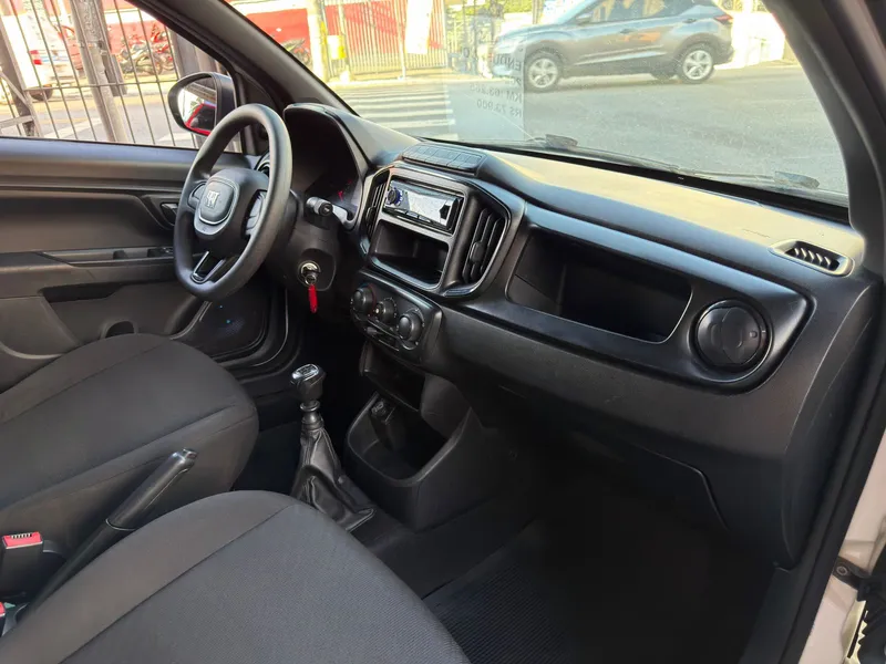 Fiat Strada Branco