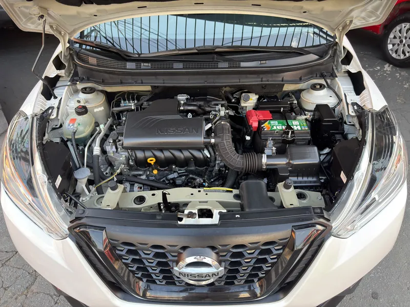 Nissan Kicks Branco