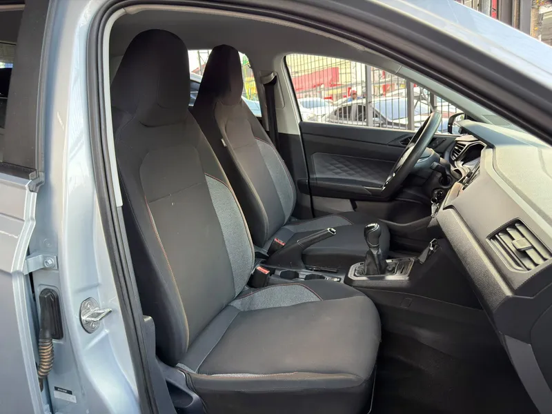 Volkswagen Polo Prata