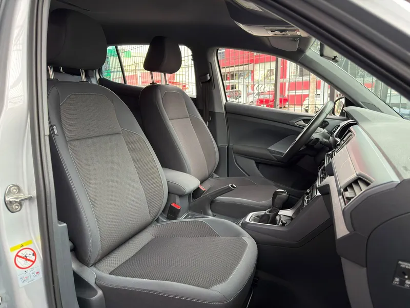Volkswagen T-Cross Prata