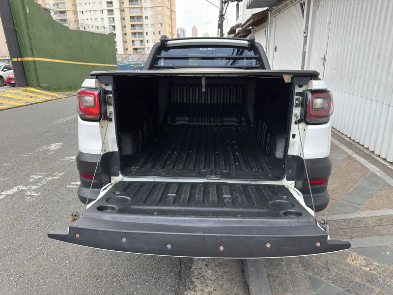 Fiat Strada Branco