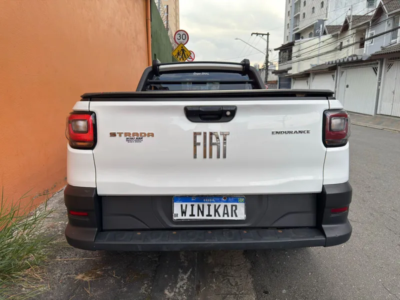 Fiat Strada Branco